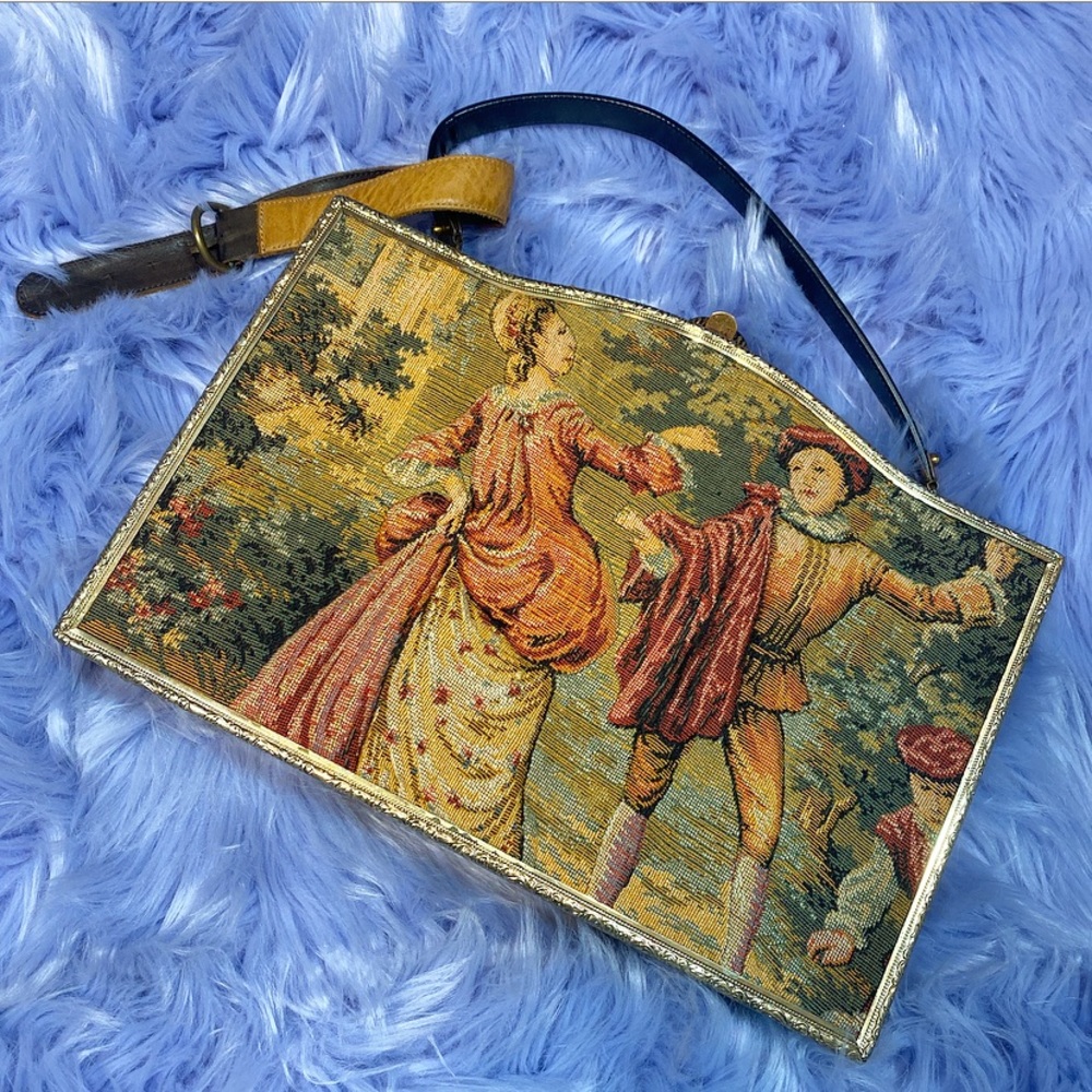 Vintage Woven Painting Snap Closure Wooden Purse
